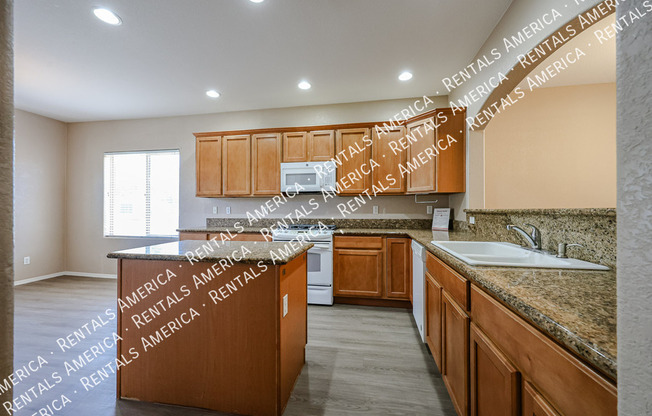 876 E RIVIERA PL