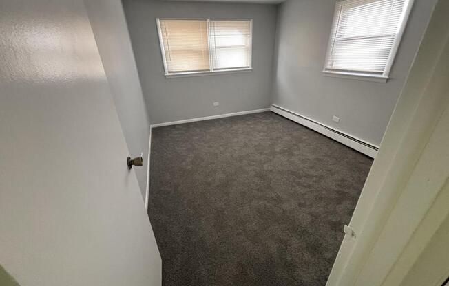 1371 RIV DR