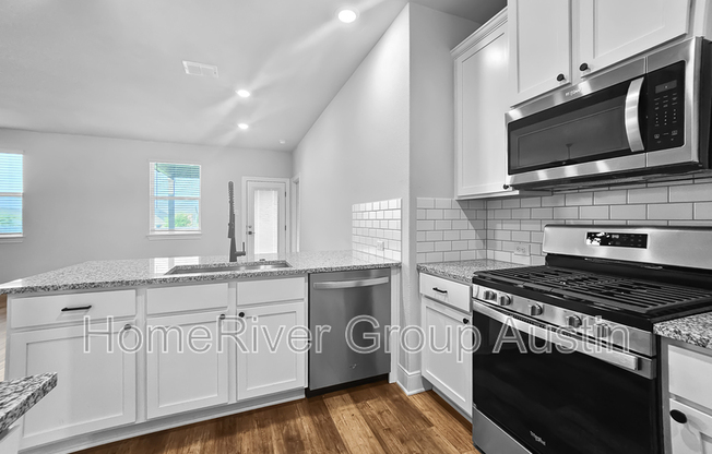108 SKYFLOWER LN