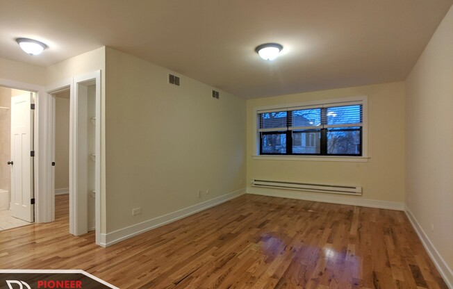 555 W Arlington Pl