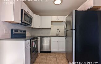 1443 N SYCAMORE BLVD