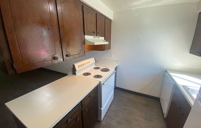 2 beds, 1 bath, 820 sqft, $1,195, Unit 2