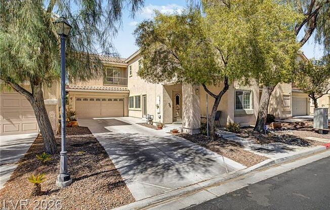 4 Bed 2 story home in Silverado Ranch
