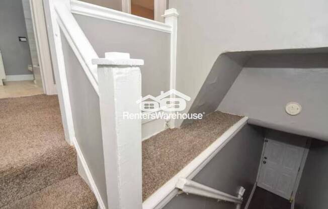 5 S WICKHAM RD