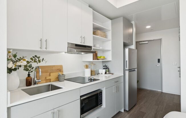 Studio, 1 bath, 277 sqft, $1,425, Unit 202