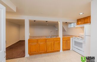 2 beds, 1 bath, $895