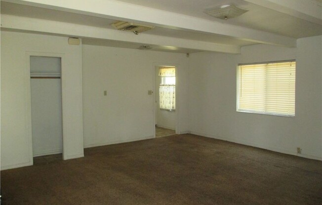 2431 Las Plumas Ave., Oroville -   Near Las Plumas High School!