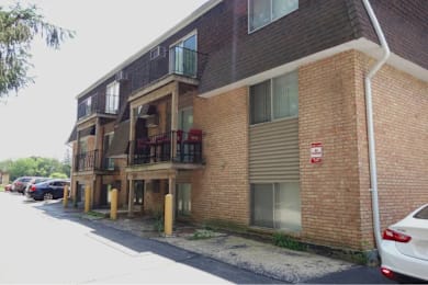2 beds, 1 bath, $925