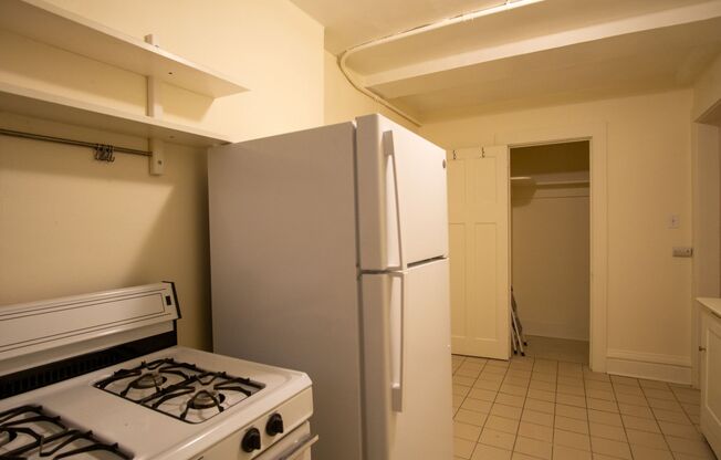 1 bed, 1 bath, 542 sqft, $1,295, Unit A