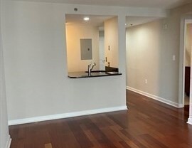 1 bed, 1 bath, 663 sqft, $3,250, Unit 827