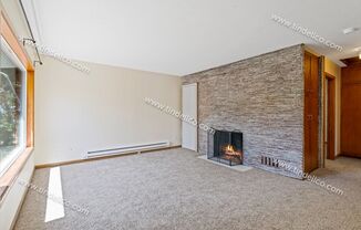 2 beds, 1 bath, $2,395