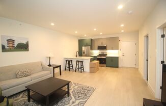 1 bed, 1 bath, $1,645, Unit Unit 2