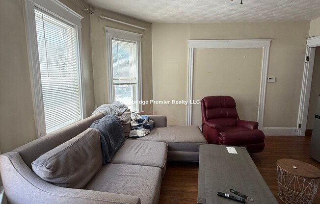 35 ROGERS AVE