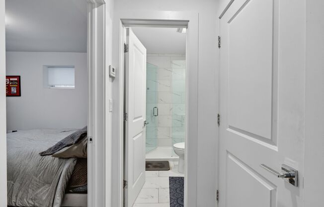 1 bed, 1 bath, 700 sqft, $2,700, Unit 4B