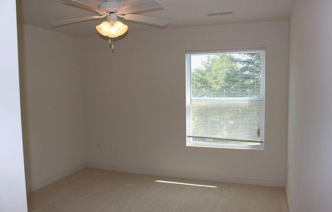 1913-A Tabor Village Dr.