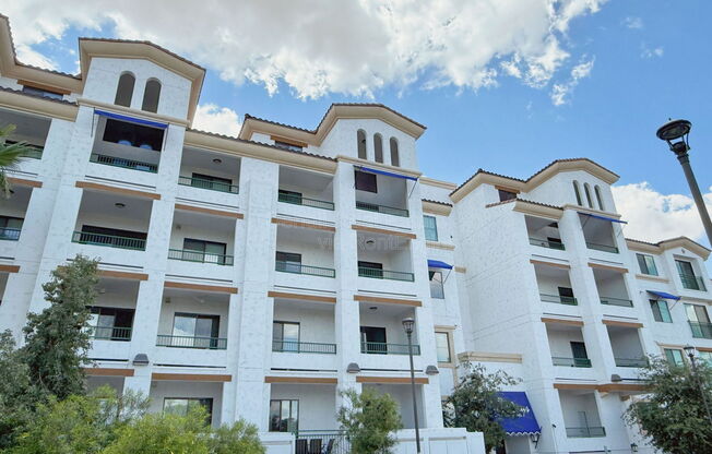 2 beds, 2 baths, 1,191 sqft, $1,995, Unit 320