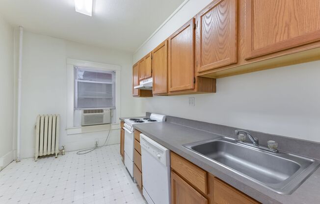 1 bed, 1 bath, 315 sqft, $1,439, Unit 1325-2