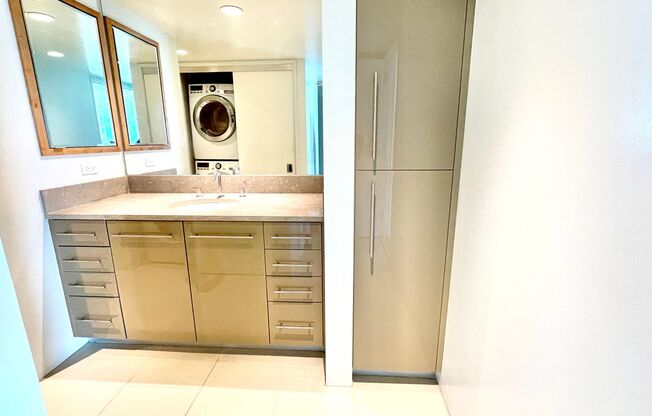 2 beds, 2 baths, $4,100