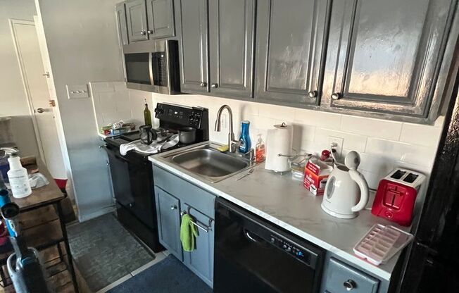 Ravenswood Apartments