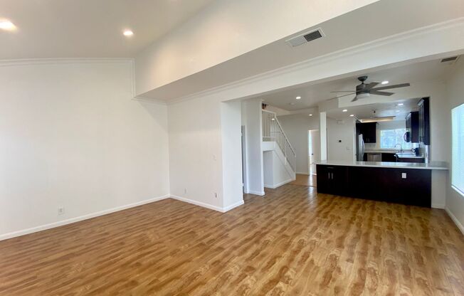 Modern 3BR Home in Nantucket Cove with Dual Suites & Prime Commuter Access