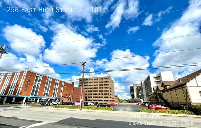 256 E HIGH ST