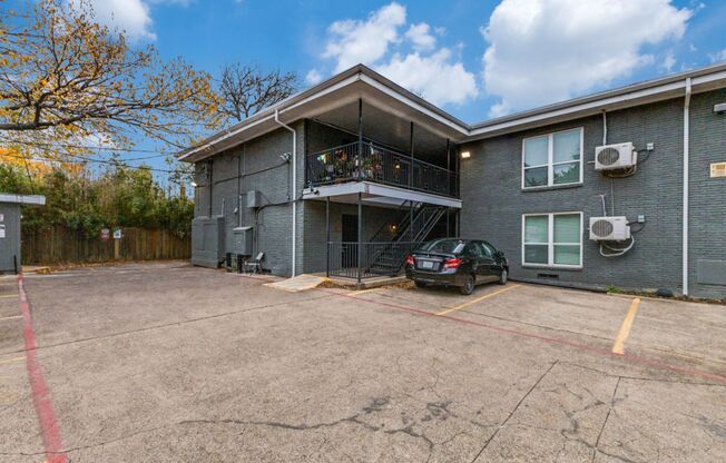 The Wilshire Aprtments