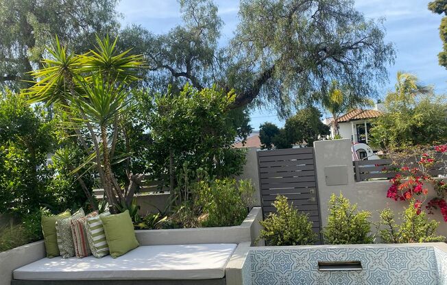 4 beds, 3.5 baths, $14,000