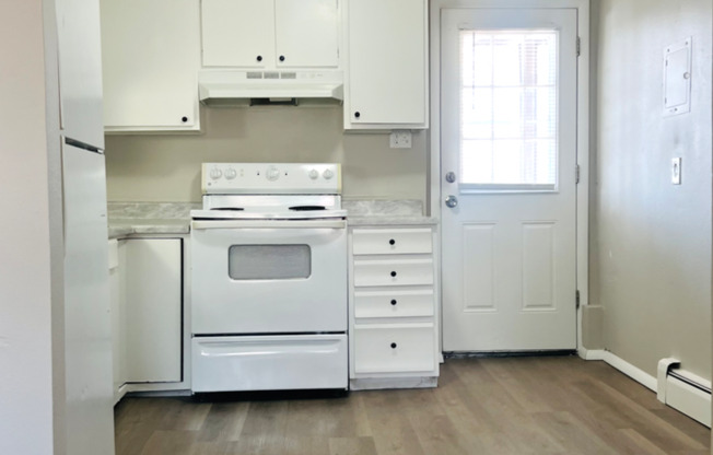 Charming 2 Bedroom Homes with Mountain Views – 1099 Westmoreland Rd