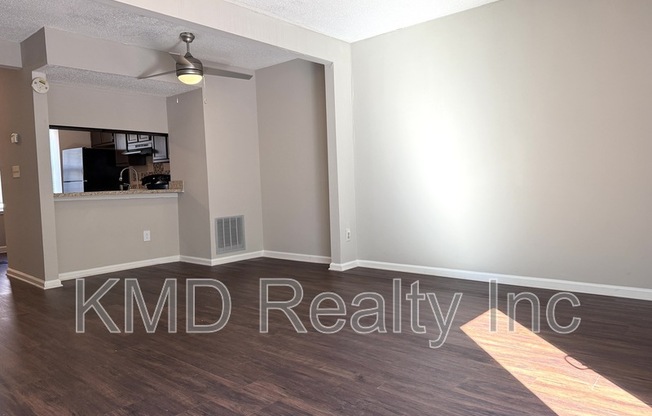 621 LEX DR