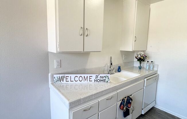 1 bed, 1 bath, 650 sqft, $1,745, Unit 06 ***Spacious One Bedroom***CALL TO SET UP A TO TOUR NOW!!!