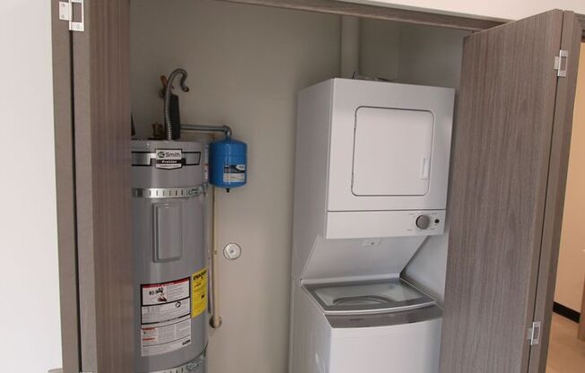 1 bed, 1 bath, 700 sqft, $1,295, Unit Unit 206