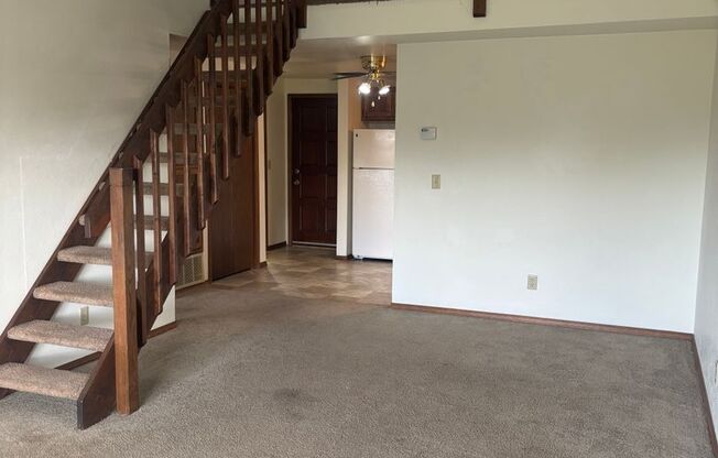 1 bed, 1 bath, 1,078 sqft, $1,229, Unit 1401 092