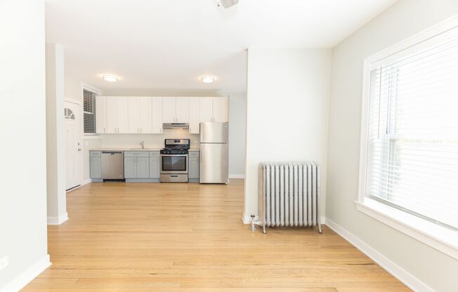 2 beds, 1 bath, 850 sqft, $2,200, Unit 2010-1A