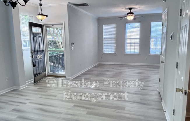 4760 BLACK MTN PATH
