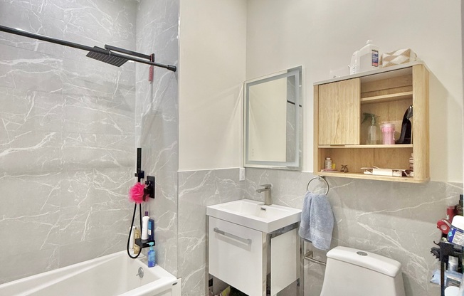 26 28 18 ST
