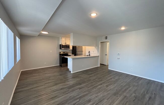 2 beds, 2 baths, 900 sqft, $2,198, Unit 224