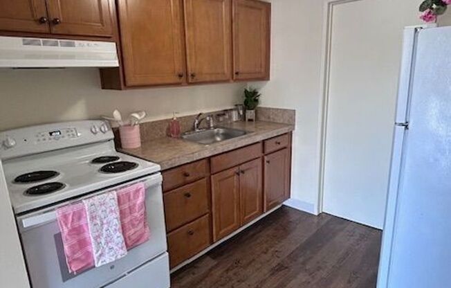 1 bed, 1 bath, 450 sqft, $1,195, Unit 275