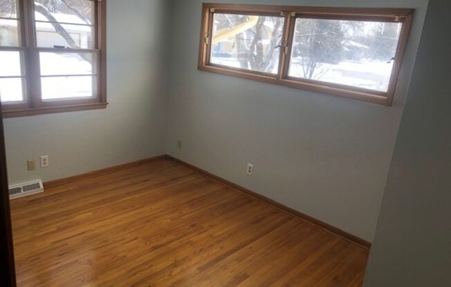 Beautiful 4 Bedroom Home!