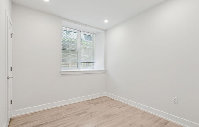 1 bed, 1 bath, 530 sqft, $1,525, Unit B104