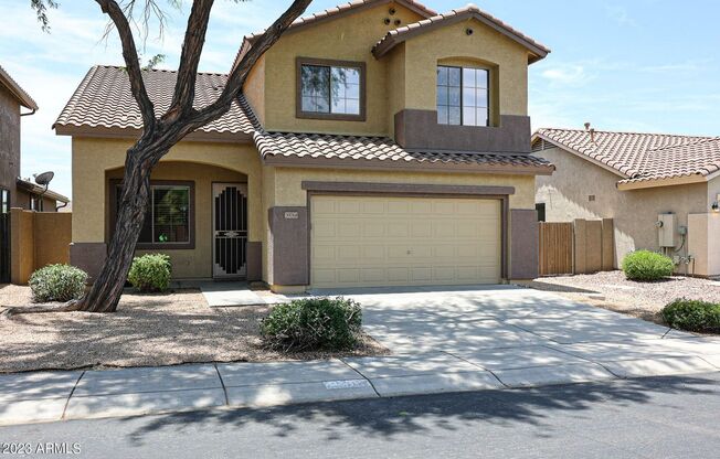 BRAND NEW 5 BEDROOM HOME IN PHOENIX