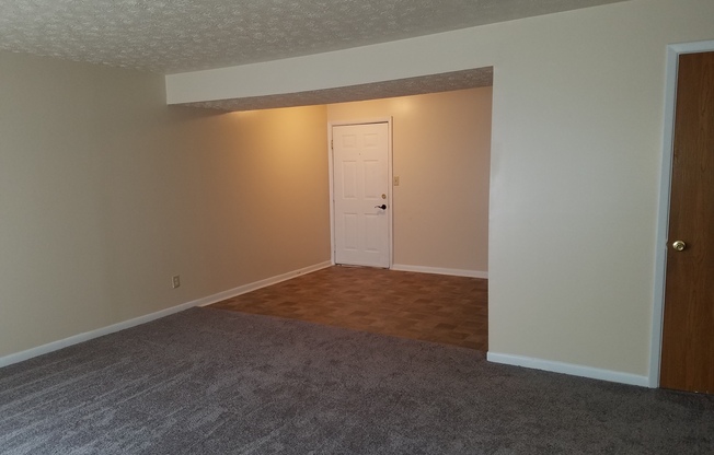 2 beds, 2 baths, 900 sqft, $1,050, Unit 258