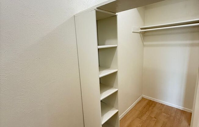 2 beds, 1 bath, 924 sqft, $1,699, Unit OPA-131