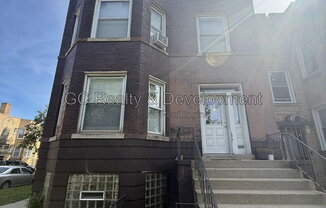 3859 N SAINT LOUIS AVE