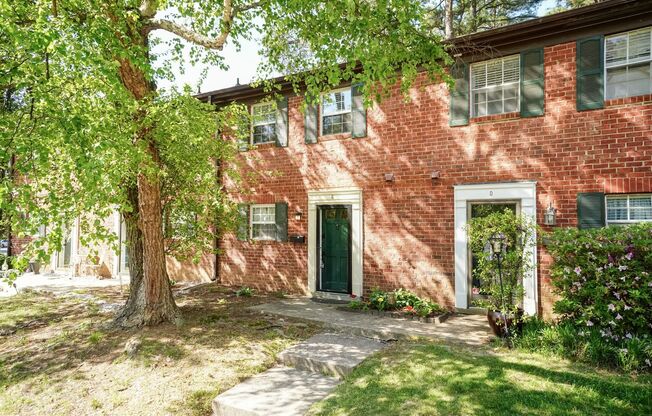 Fully Renovated 2BR Townhome-Style Condo – Available Now!