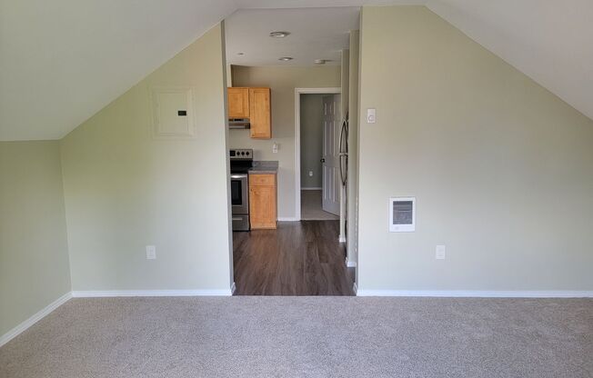 Cozy 1 bedroom 1 bath newly remodeled apartment home available for immediate move in!