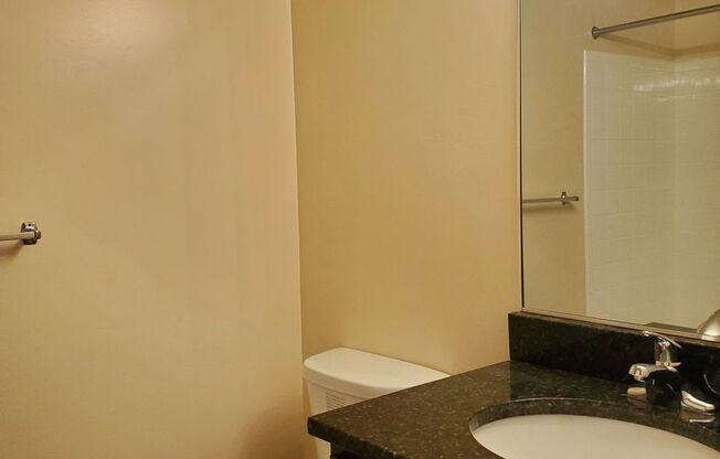 2 beds, 2 baths, 1,000 sqft, $2,150, Unit 14203 #304