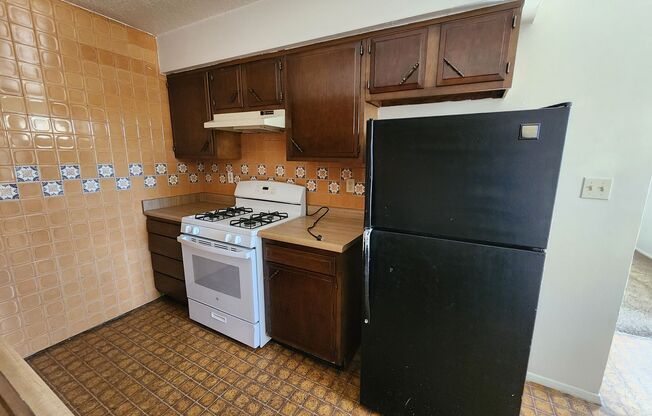 1 bed, 1 bath, 635 sqft, $725, Unit #1