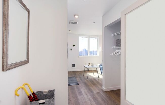 Studio, 1 bath, 230 sqft, $1,160, Unit 310
