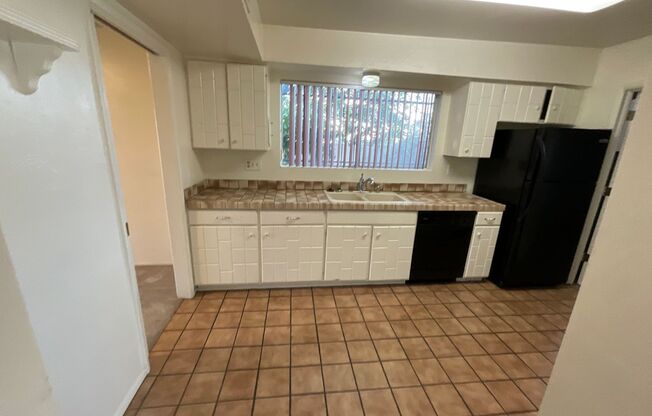 3 beds, 2 baths, $1,700