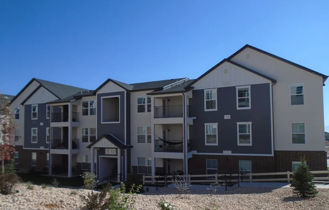 3 Bed/2 Bathroom house in Saratoga Springs